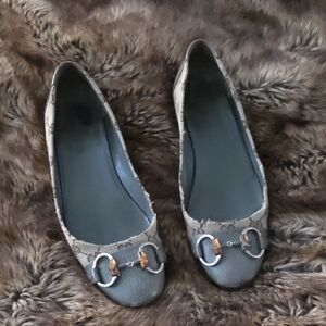Gucci Gray and Silver Women's Flats